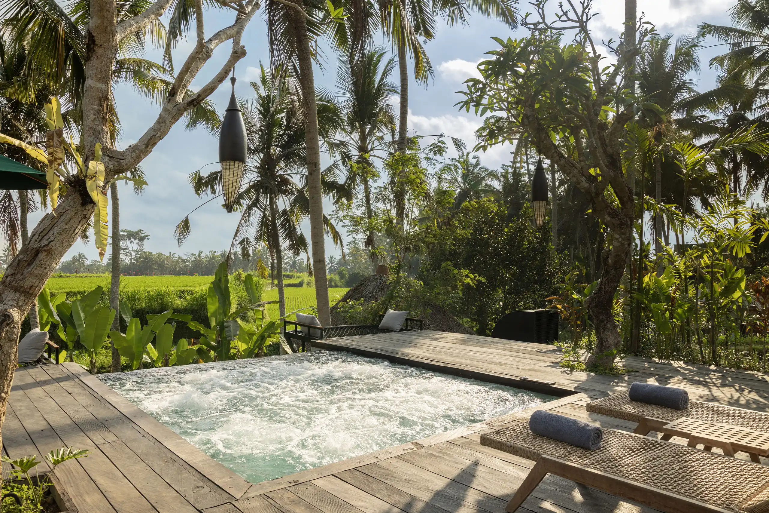 Inara Alas Harum Lounge